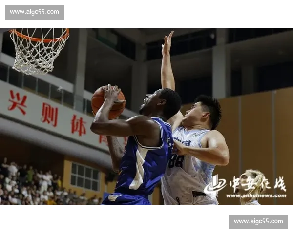 聚焦赛场瞬间:捕捉篮球对决高燃画面与球星激情时刻全景精彩汇集 聚焦赛场瞬间:捕捉篮球对决高燃画面与球星激情时刻全景精彩汇集