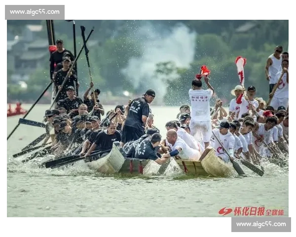 鼓声激荡融水江畔多民族共庆龙舟竞渡文化盛会展现团结奋进时代风采